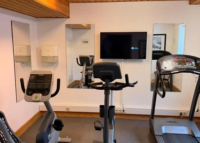 Ξενοδοχείο Roomie 4*